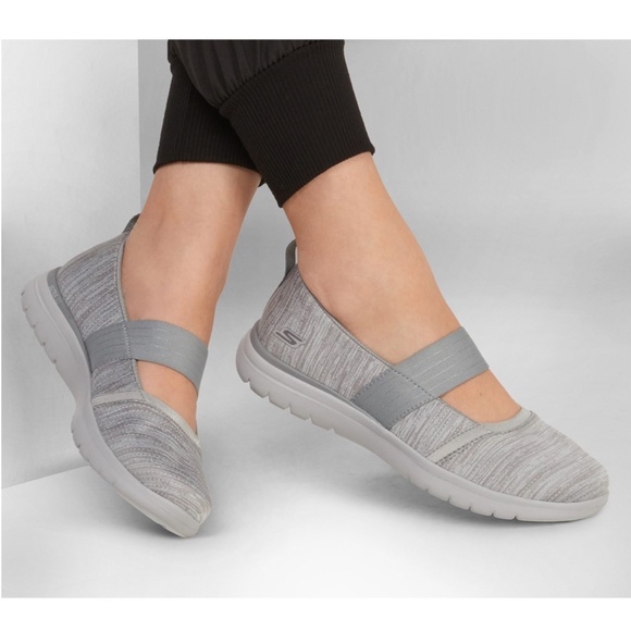 SKECHERS - ON THE GO FLEX WOMENS SIZE: 6.5 - Picture 1 of 14